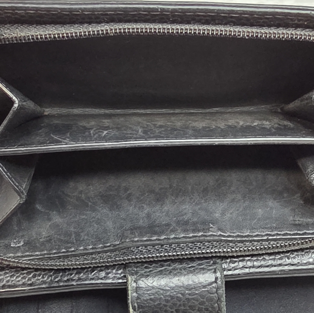 Authentic CHANEL Classic Black Leather Compact Wallet W/snap Closure - Picture 6 of 16